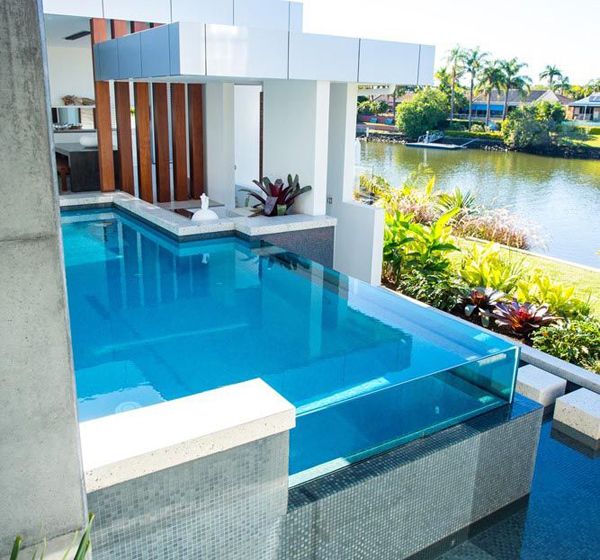 Expositor de piscina em acr&iacute;lico
