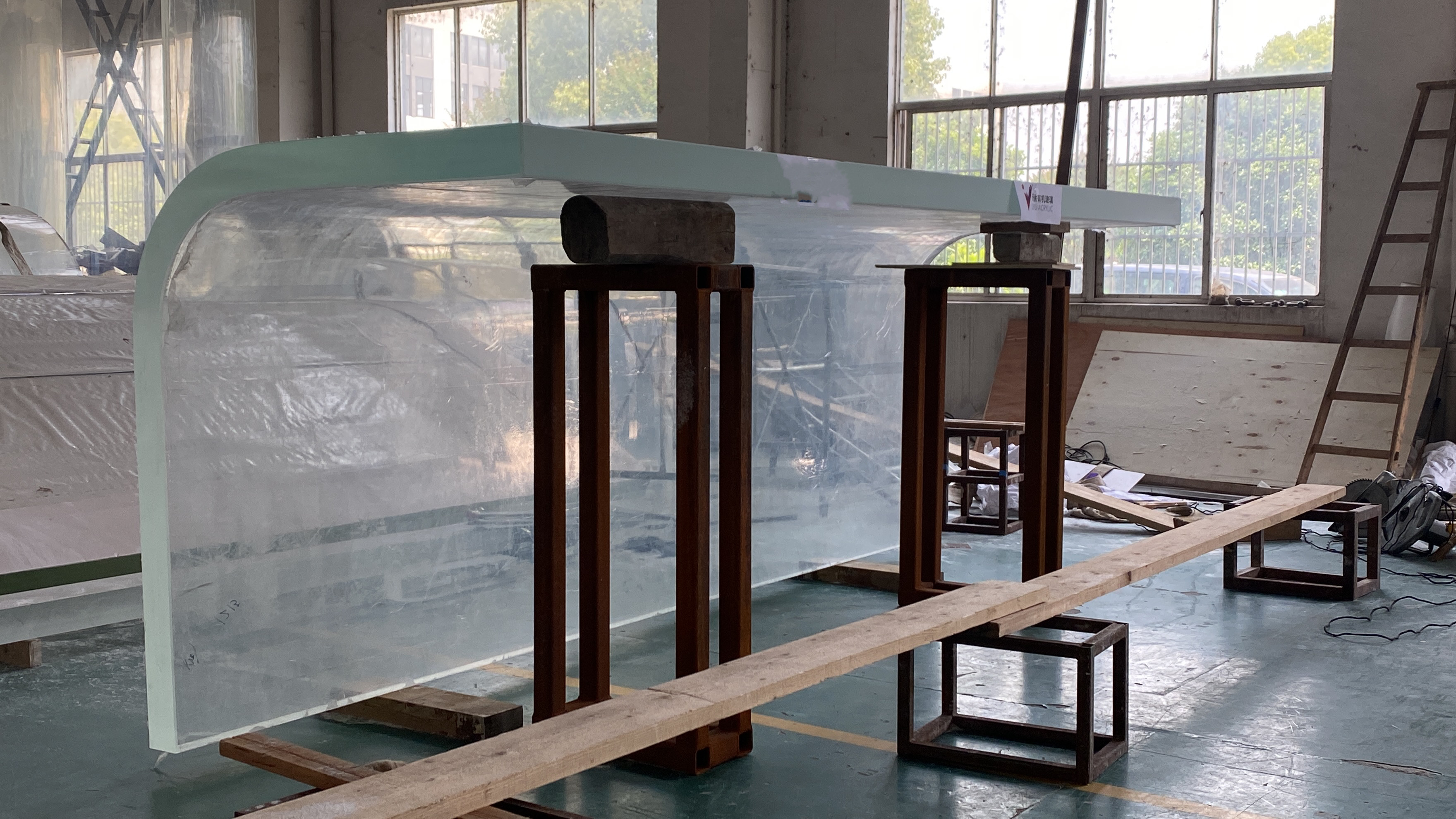 Piscinas em forma de L - escolhendo o formato da sua futura piscina Siga Leyu Aquarium Acr&iacute;lico Factory - Leyu
