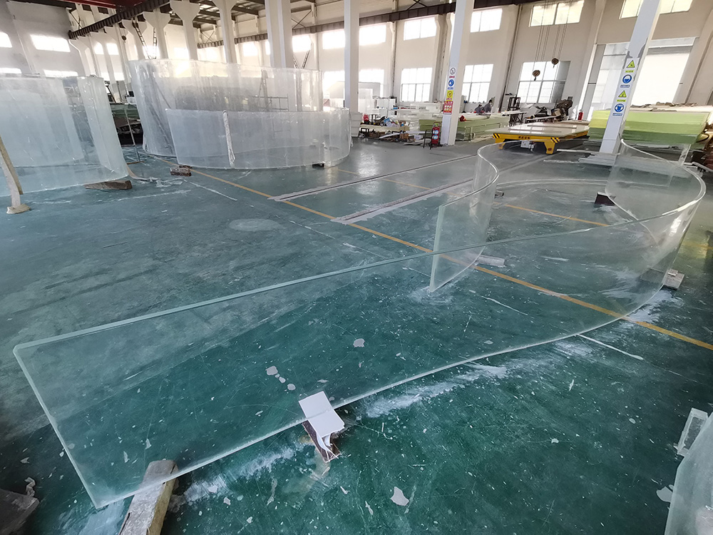 Fabricante de piscinas acr&iacute;licas - especialista em constru&ccedil;&atilde;o de piscinas