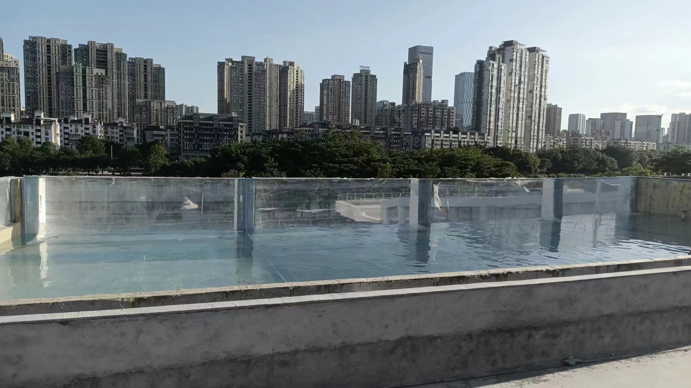 Piscina acr&iacute;lica - instala&ccedil;&atilde;o