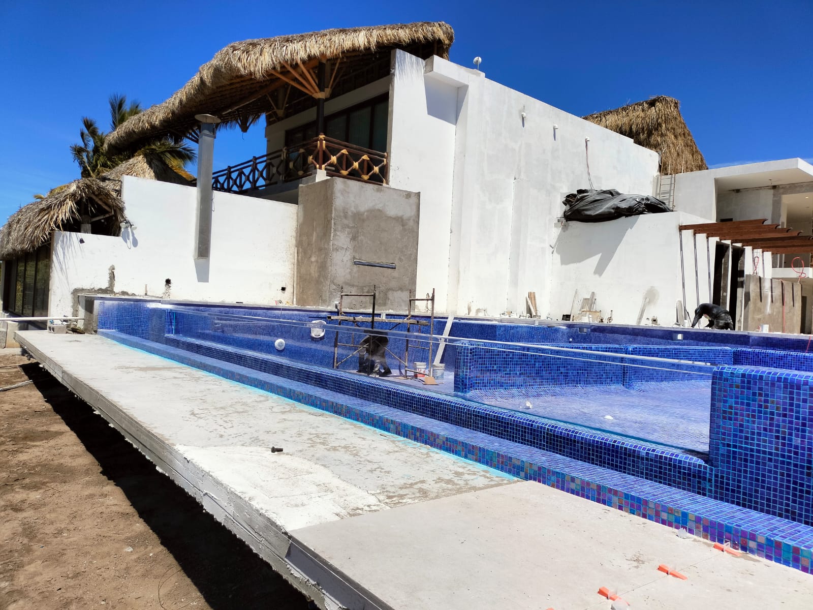 Piscina acr&iacute;lica - LEYU ACRYLIC INSTALLATION