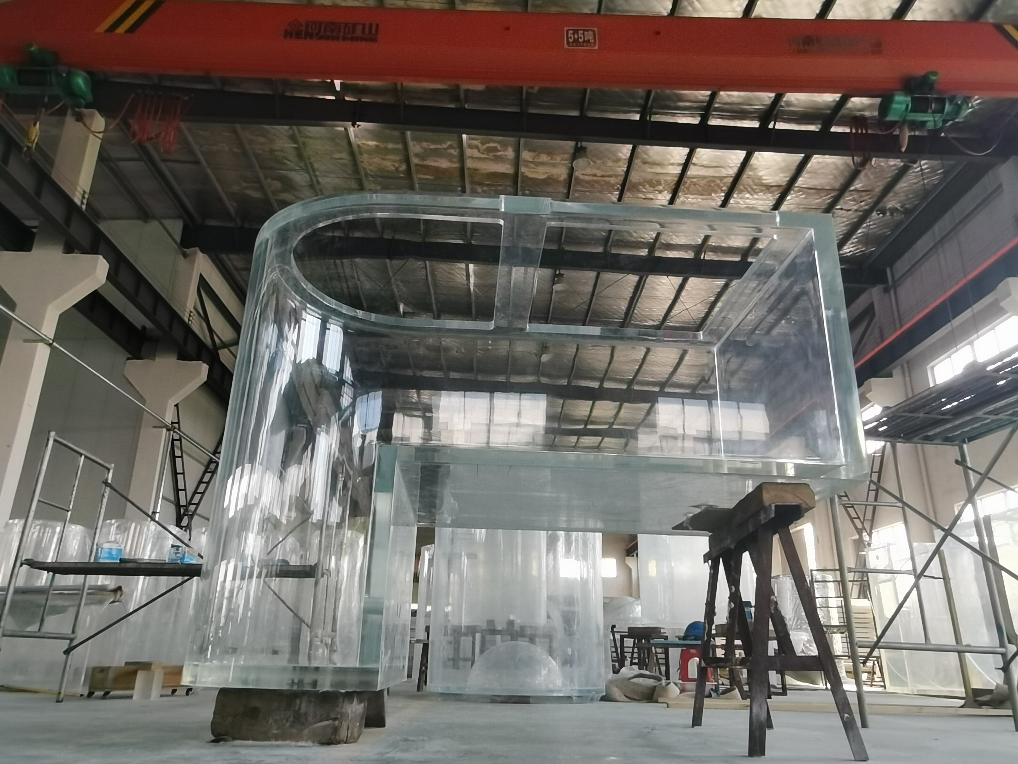 Construir aqu&aacute;rio de acr&iacute;lico - LEYU 