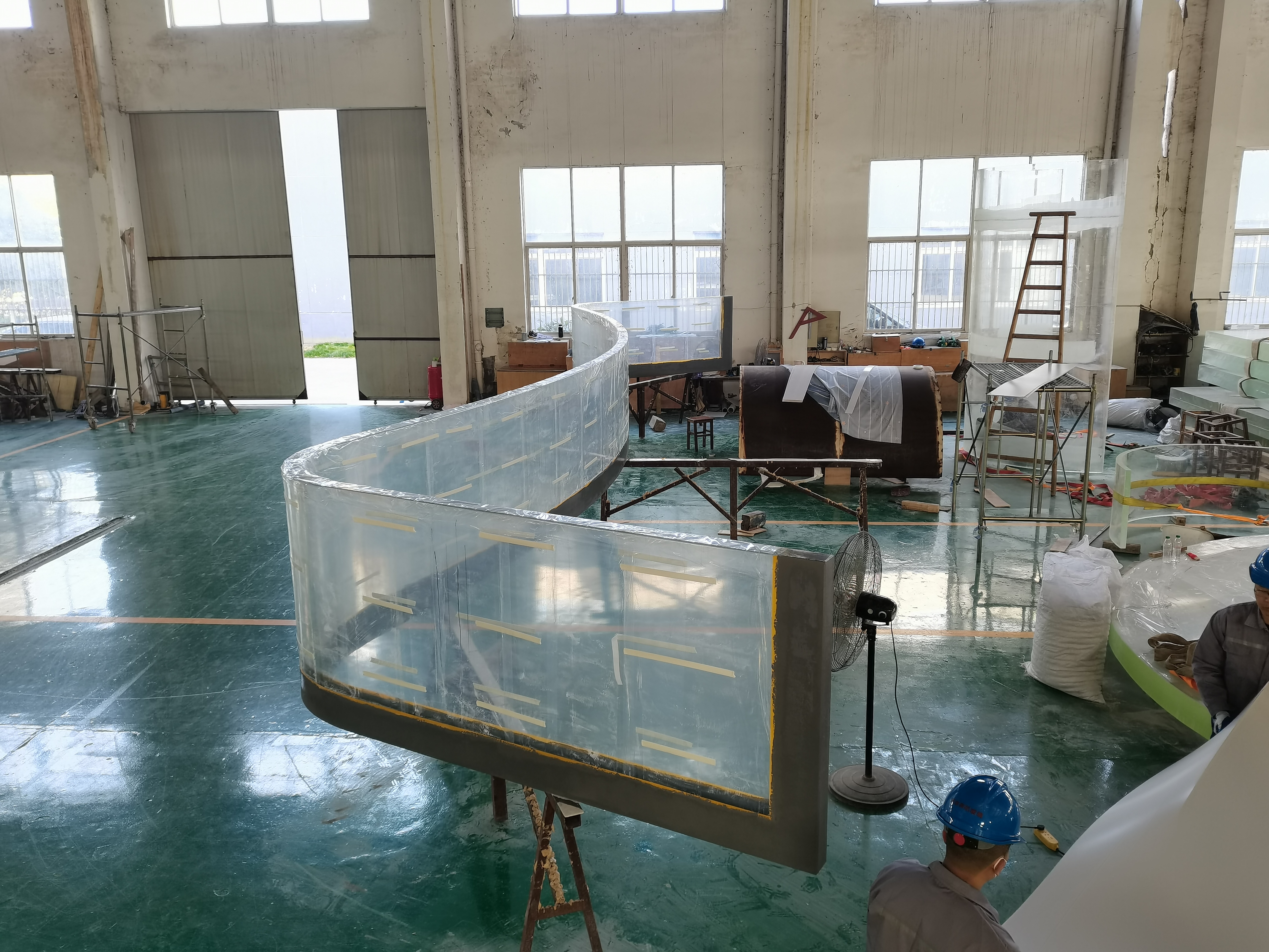 Piscina em forma de U - Leyu