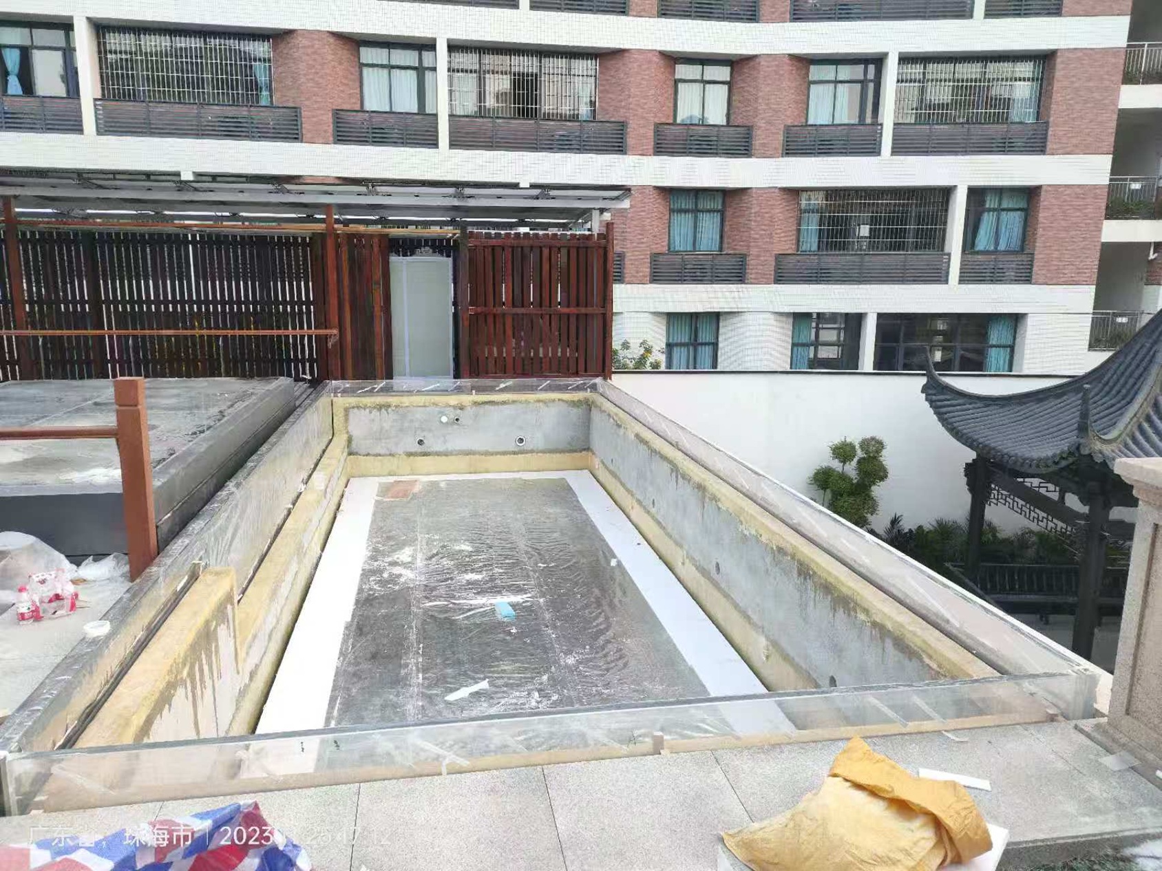 Piscinas de acrílico de luxo: espaços transformadores no Oriente Médio