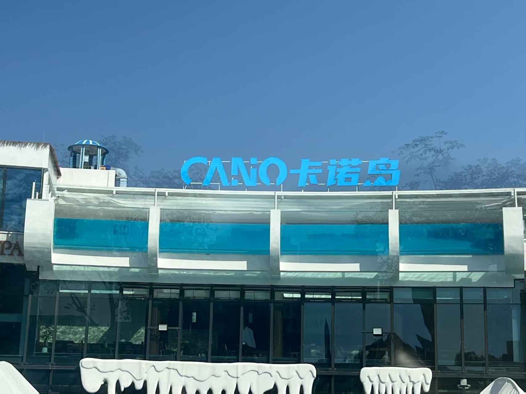 Piscinas de acrílico de luxo: espaços transformadores no Oriente Médio