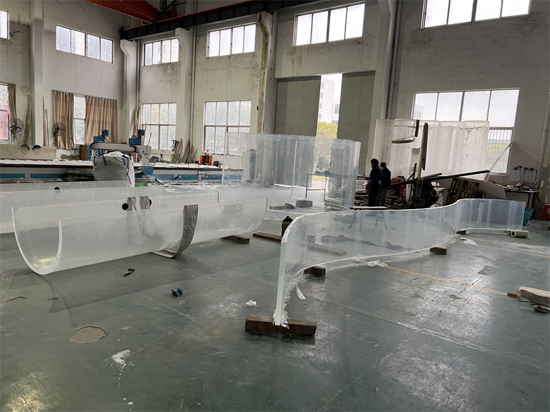 Por que importar parede de piscina de acrílico da China? - Acrílico Leyu
