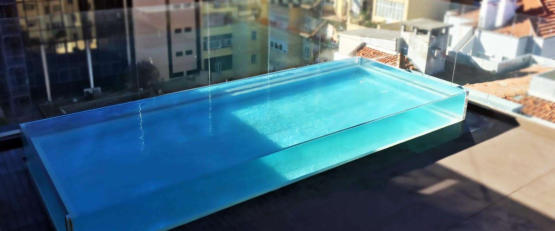 Por que piscina acrílica Leyu
