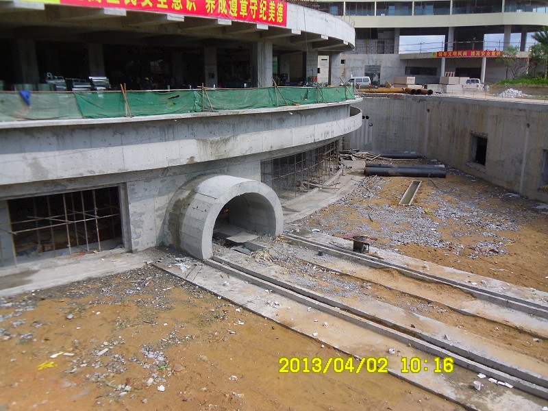 O aquário túnel perto de nós é feito de folhas de acrílico Leyu - Leyu 
