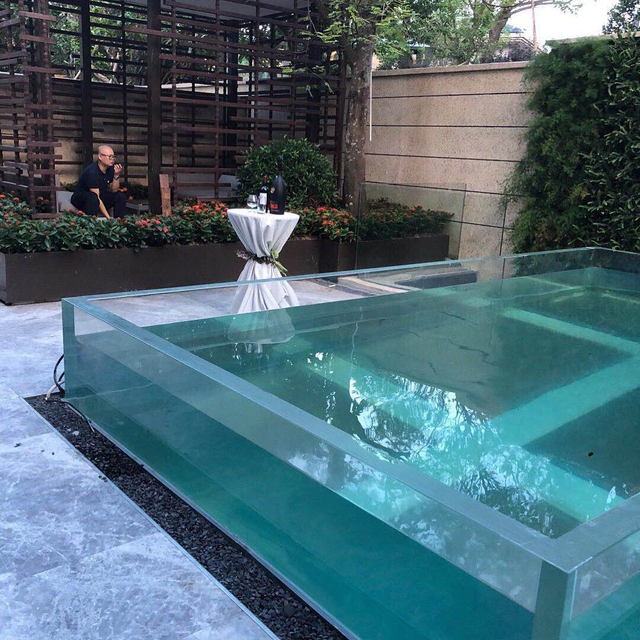 Parede de acrílico para piscina - Uma nova tendência em decoração de piscinas