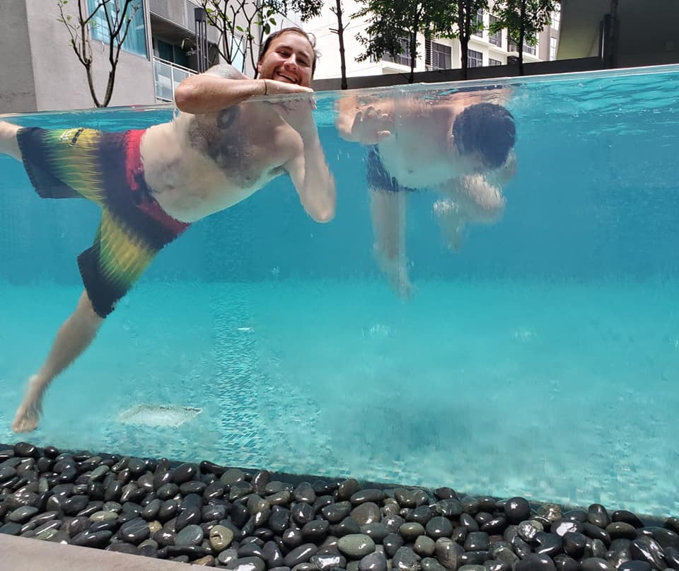 Precauções para usar piscina de acrílico