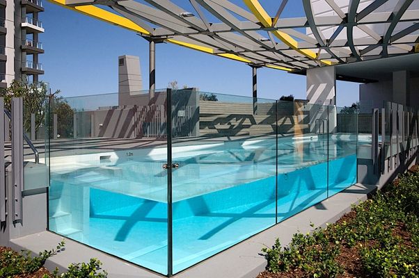 Instalação de janela de acrílico para piscina subaquática - acrílico Leyu
