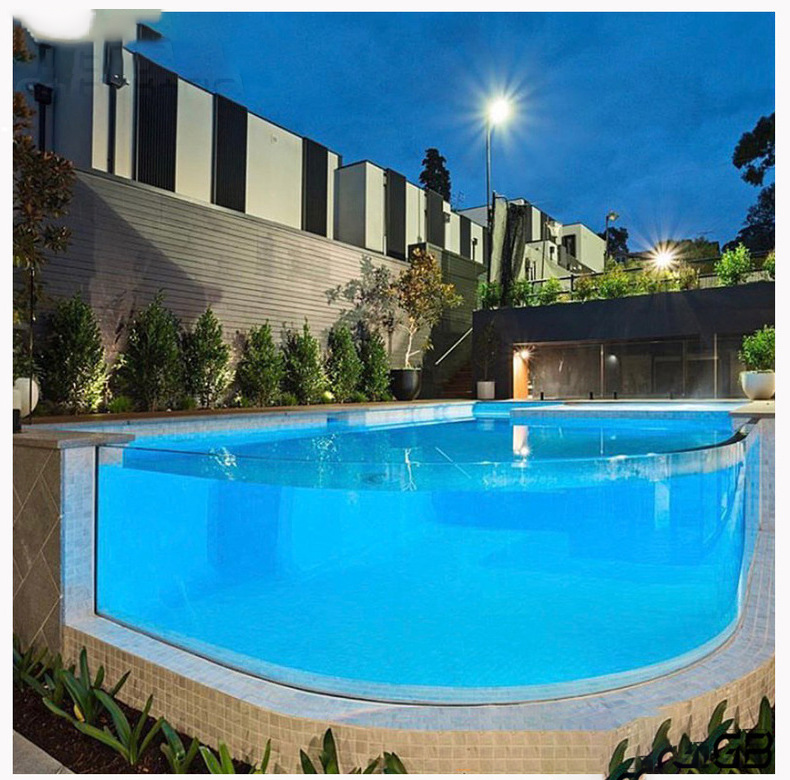 Painéis acrílicos para piscinas no Oriente Médio - Leyu