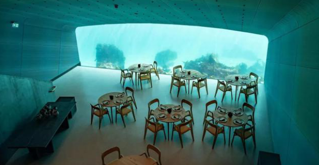 Restaurante clássico com água acrílica das Maldivas - Under restaurant