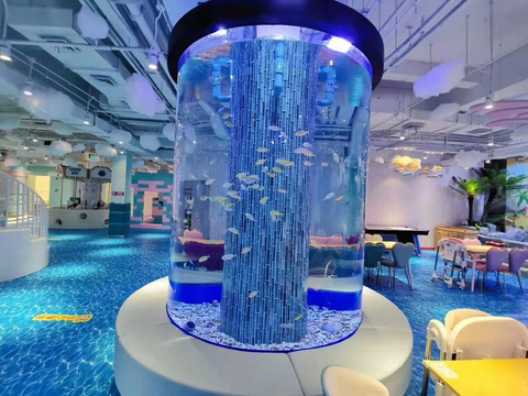 Fábrica de tanques de peixes de aquário de acrílico de grande cilindro na China - Leyu 