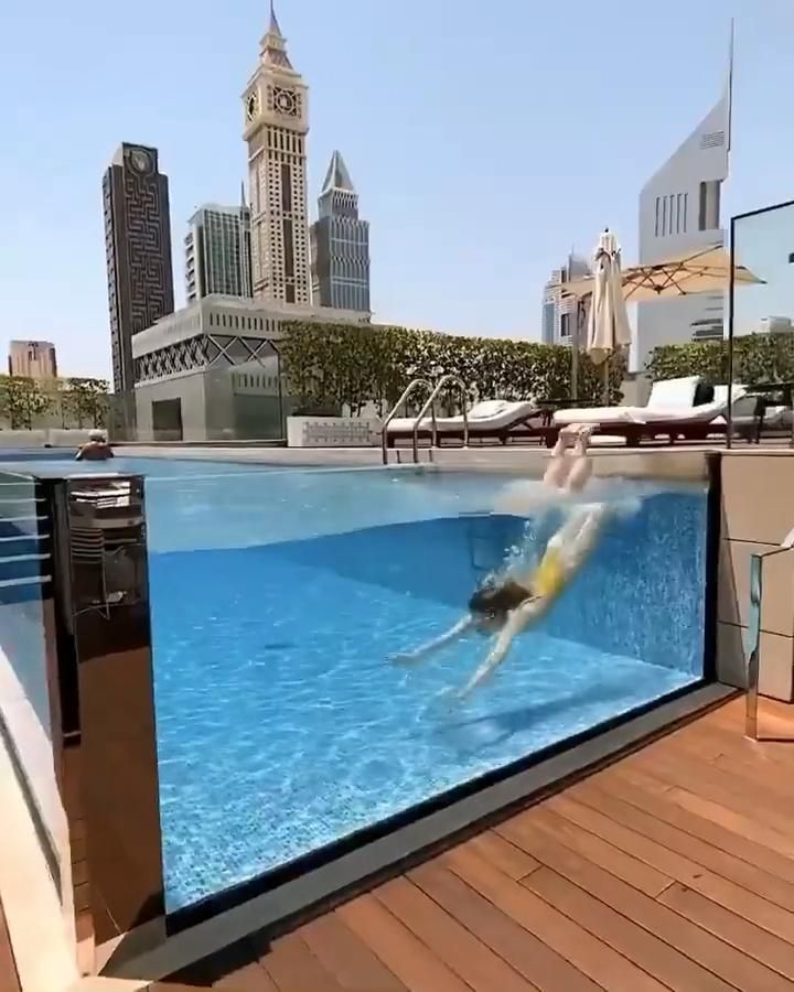 Você pode pintar macarrão de piscina para piscina acrílica com tinta acrílica