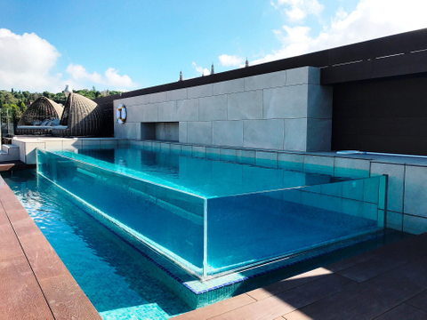 Piscina acrílica produzida em fábrica e painéis estruturais acrílicos - Leyu